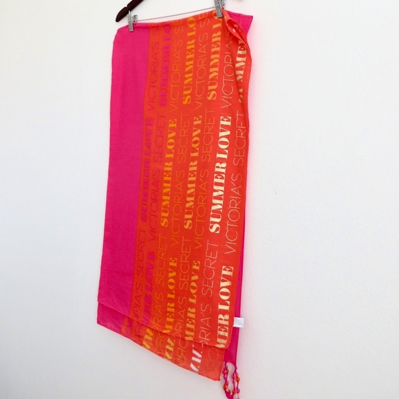 NEW! Victoria's Secret Beach cover up Wrap - Picture 3 of 8